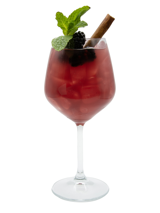 Blackberry Boosted Coconut Sangria Kokteyl