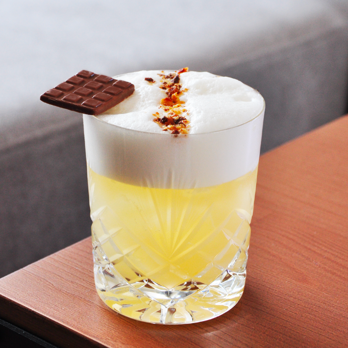 Fındık Amaretto Ekşi Kokteyl