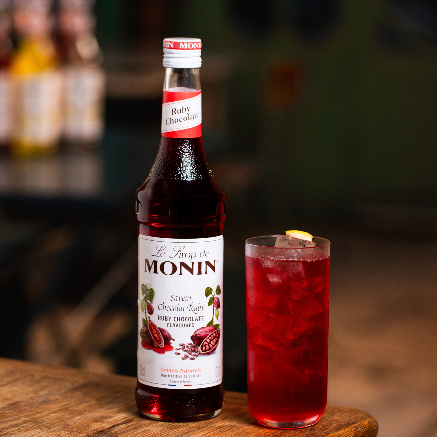 Yakut Çikolatalı Highball Kokteyl