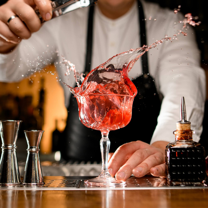 Çilekli Balonlu Sakız Martini Kokteyl