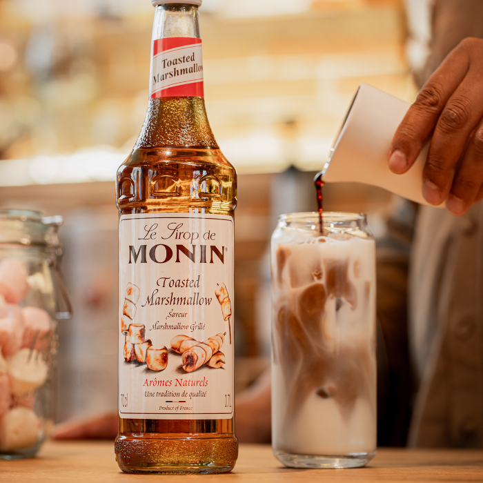 Kızarmış Marshmallow Cold Brew Latte Soğuk Kahve