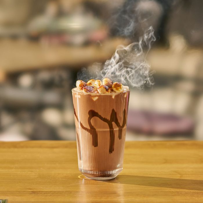 Kızarmış Marshmallowlu Buzlu Mocha Soğuk Kahve