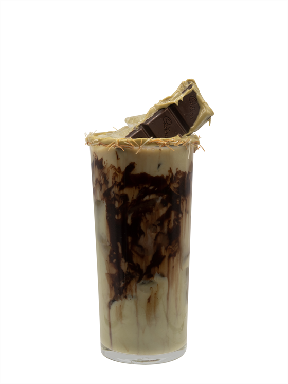 Gooey Dubai Chocolate Iced Matcha Alkolsüz İçecek