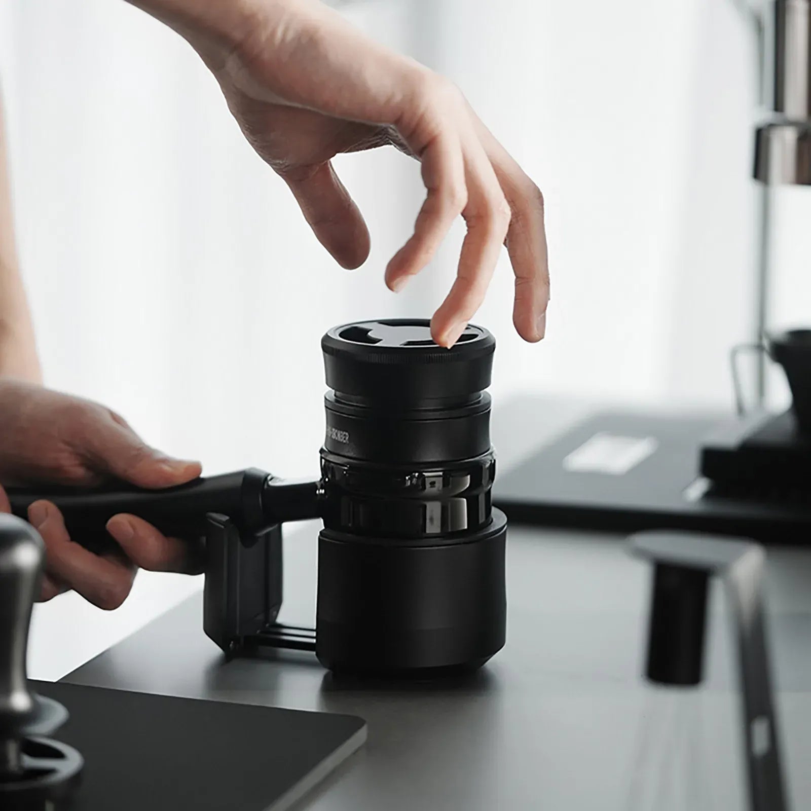 MHW-3BOMBER Astra Collection Tamper Standı - 51-58mm