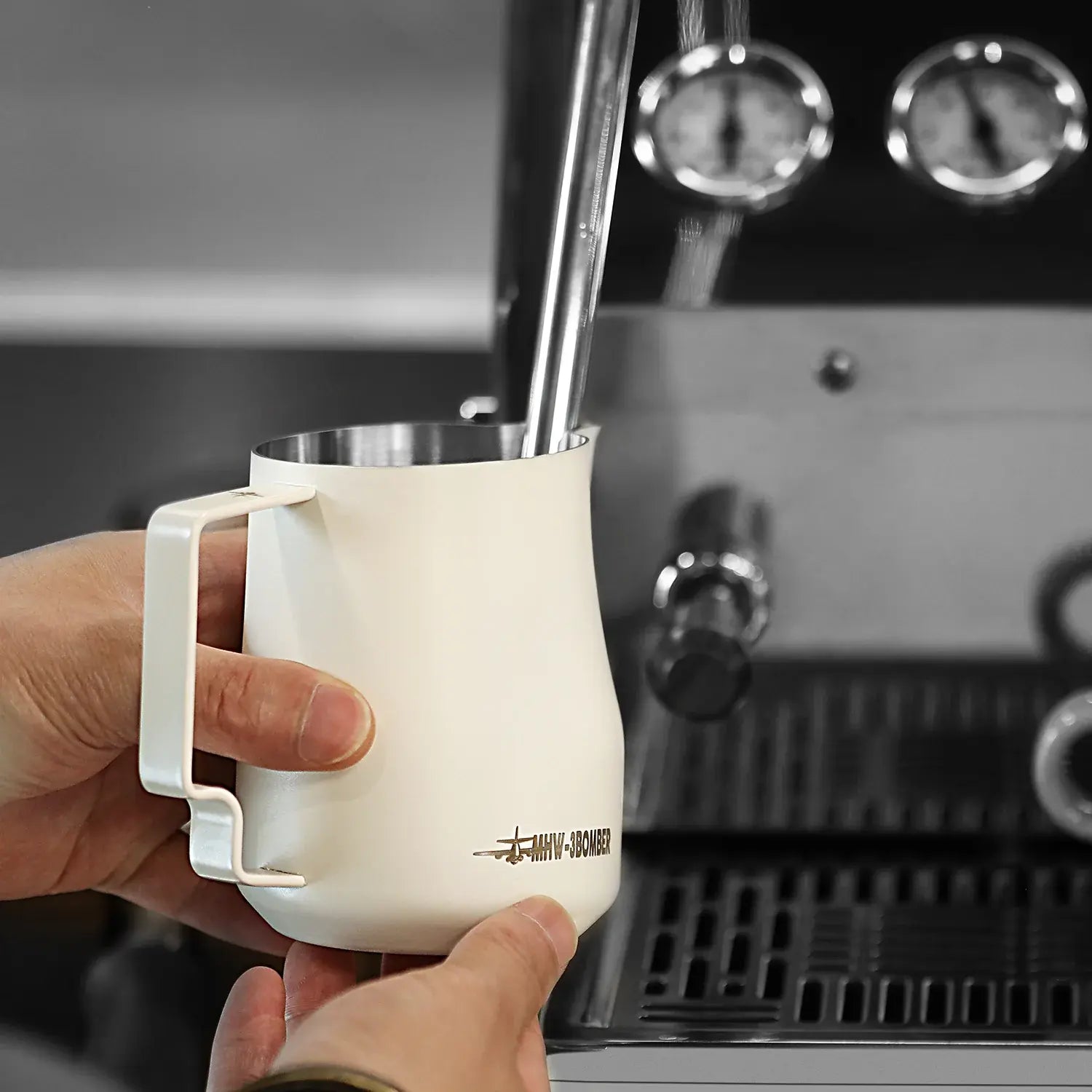 MHW-3BOMBER Turbo Milk Pitcher 450 Ml SÜT POTU