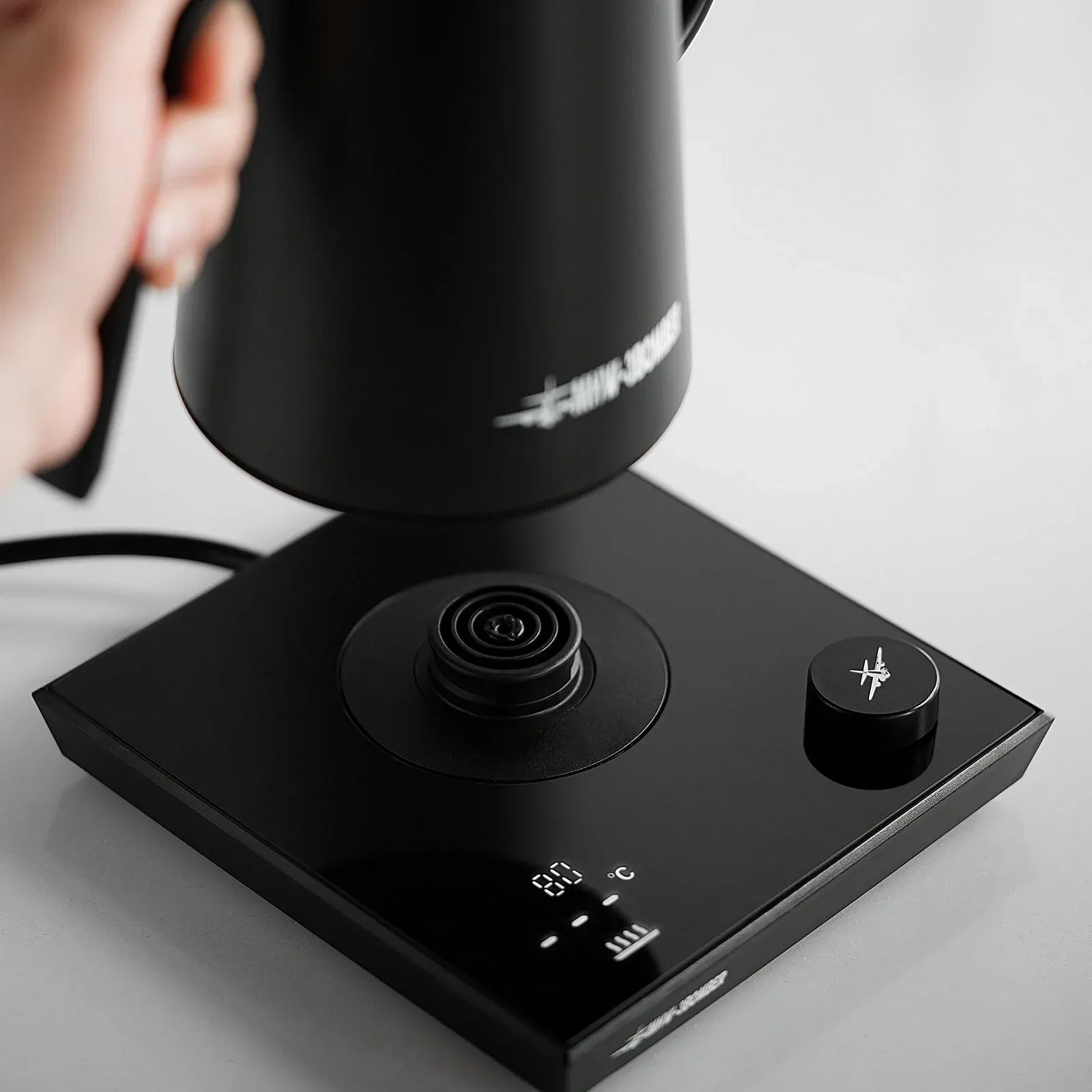 MHW3-BOMBER Elektri̇kli̇ Kettle - Di̇ji̇tal Isı Göstergeli̇