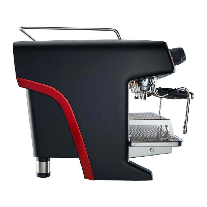 La Cimbali M40 DT/3 Tam Otomatik Espresso Kahve Makinesi, 3 Gruplu, Siyah
