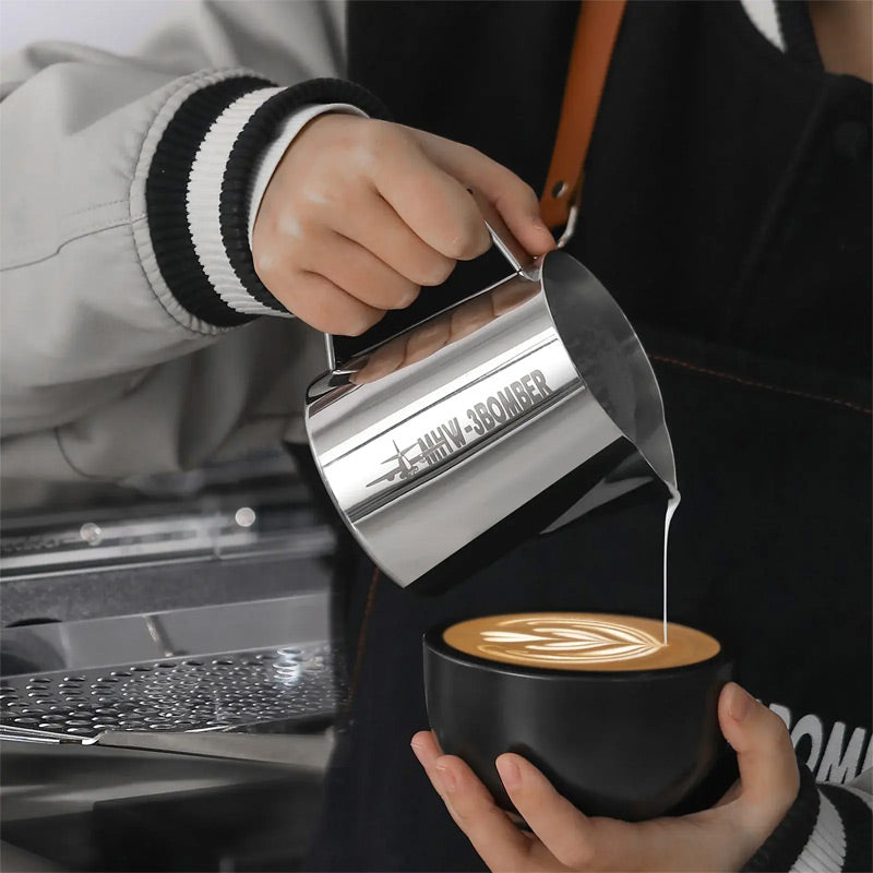 MHW-3Bomber P5001S Süt Potu Pitcher, 400 ml, Parlak